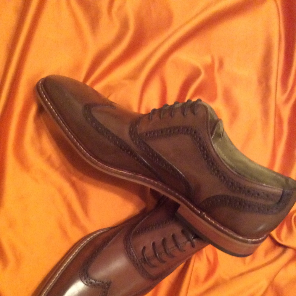 NEW MEN’S LEATHER SHOES BROWN WINGTIPS